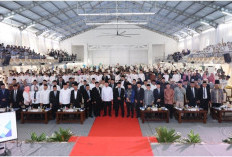 Nusron Wahid Serahkan 1.029 Sertifikat Wakaf, Target Tanah Wakaf Tuntas Sebelum 2029 