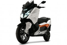 Cuma Modal DP Rp7 Jutaan, Bisa Bawa Pulang Polytron Fox 500! Cek Simulasi Angsuran Motor Listrik Mirip PCX Ini