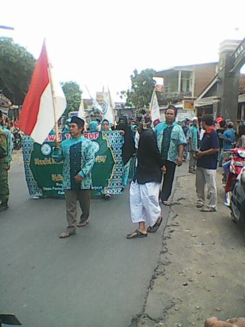 Pawai Taaruf Warnai Peringatan Maulid Nabi