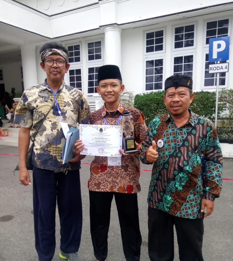 Ahmad Ghozaly Juara MTQ Tingkat Jabar