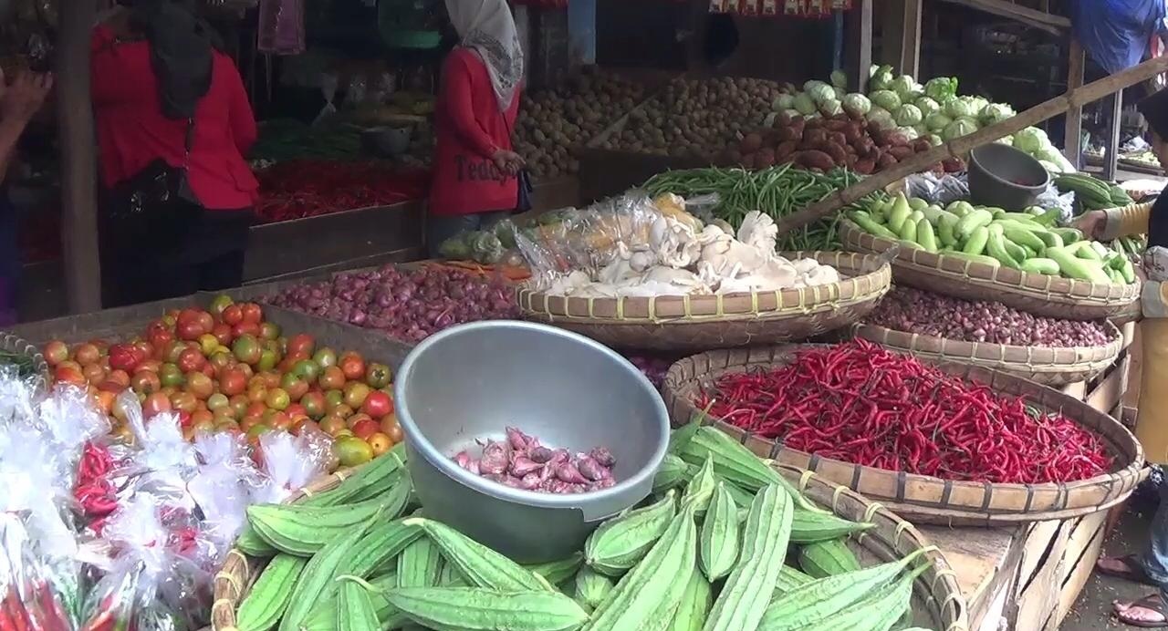 Bawang Merah Rp35 Ribu Cabai Rawit Tembus Rp60 Ribu