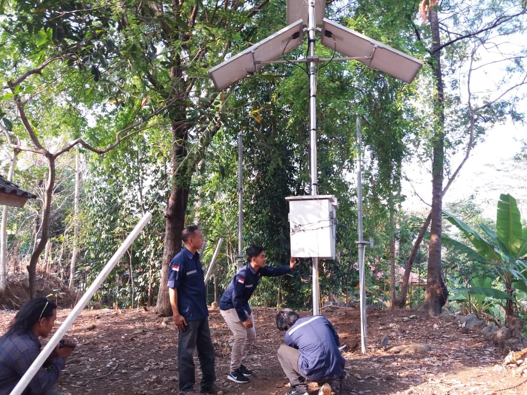 PVMBG Pasang Detektor Pergerakan Tanah