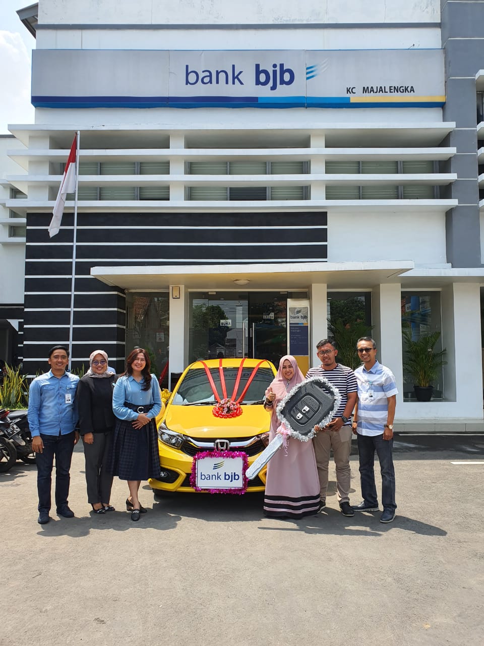 BJB Cabang Majalengka Serahkan Hadiah Mobil