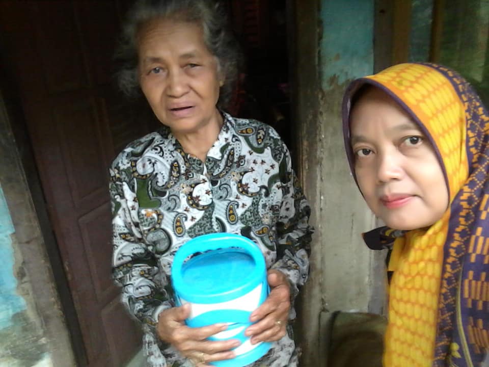 Meski Hujan, Rantang Kanyaah Jalan Terus