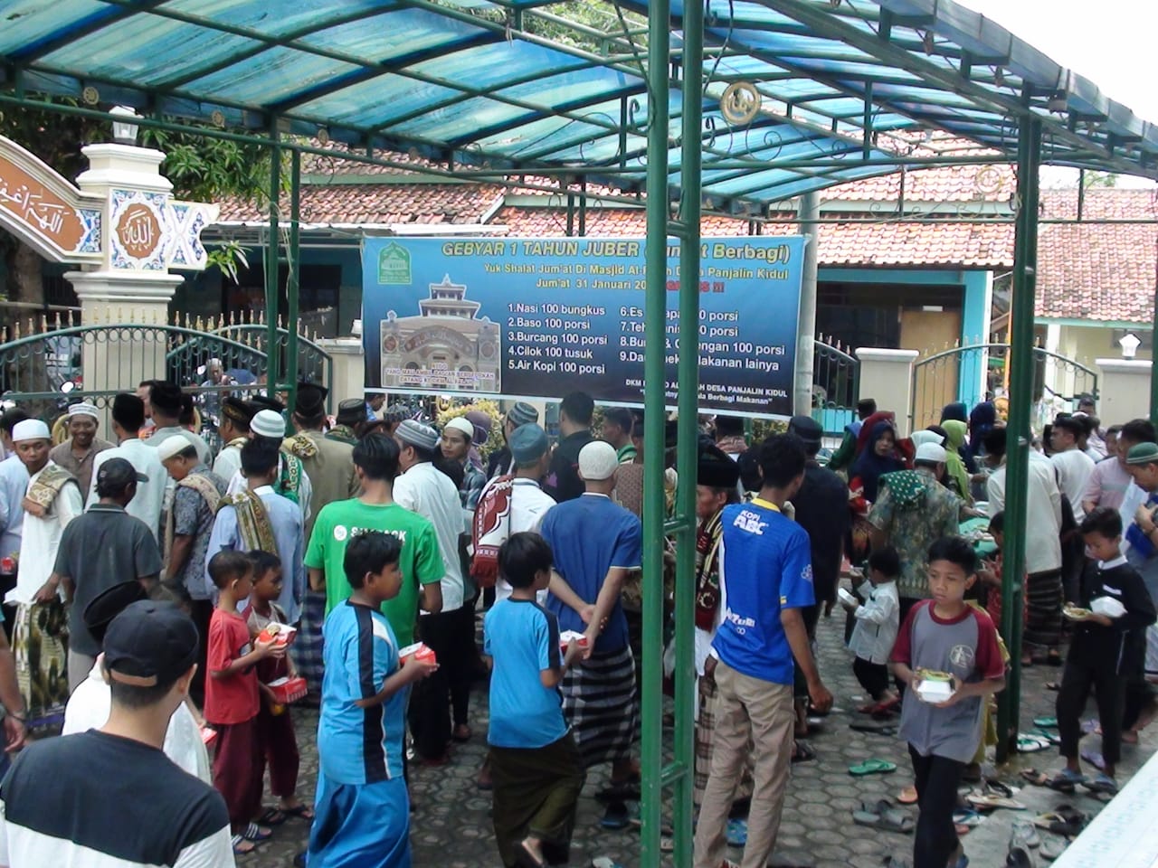 Milad Juber, Sajikan Ratusan Porsi Makanan Gratis