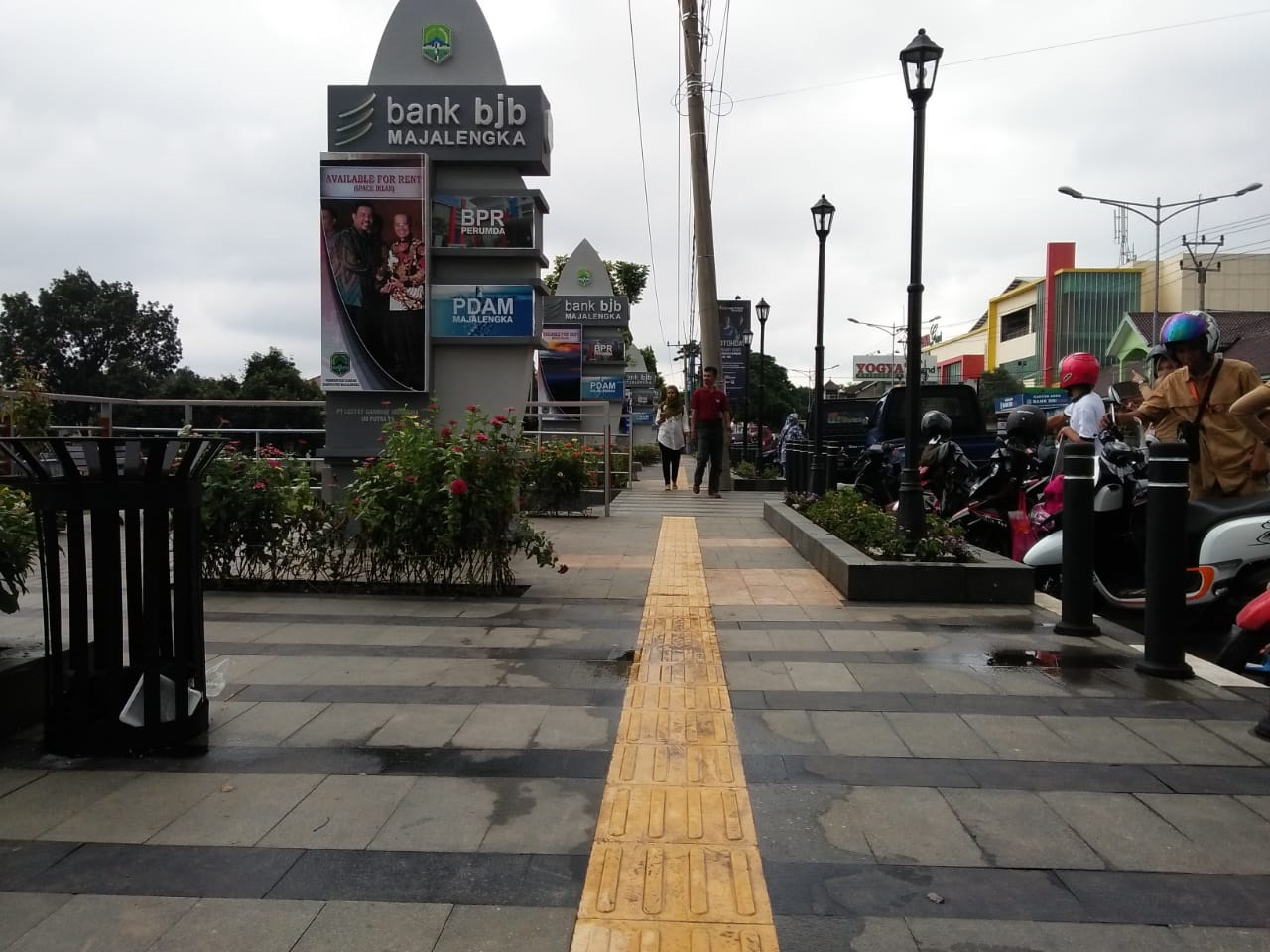 Pedestrian Belum Ramah Disabilitas