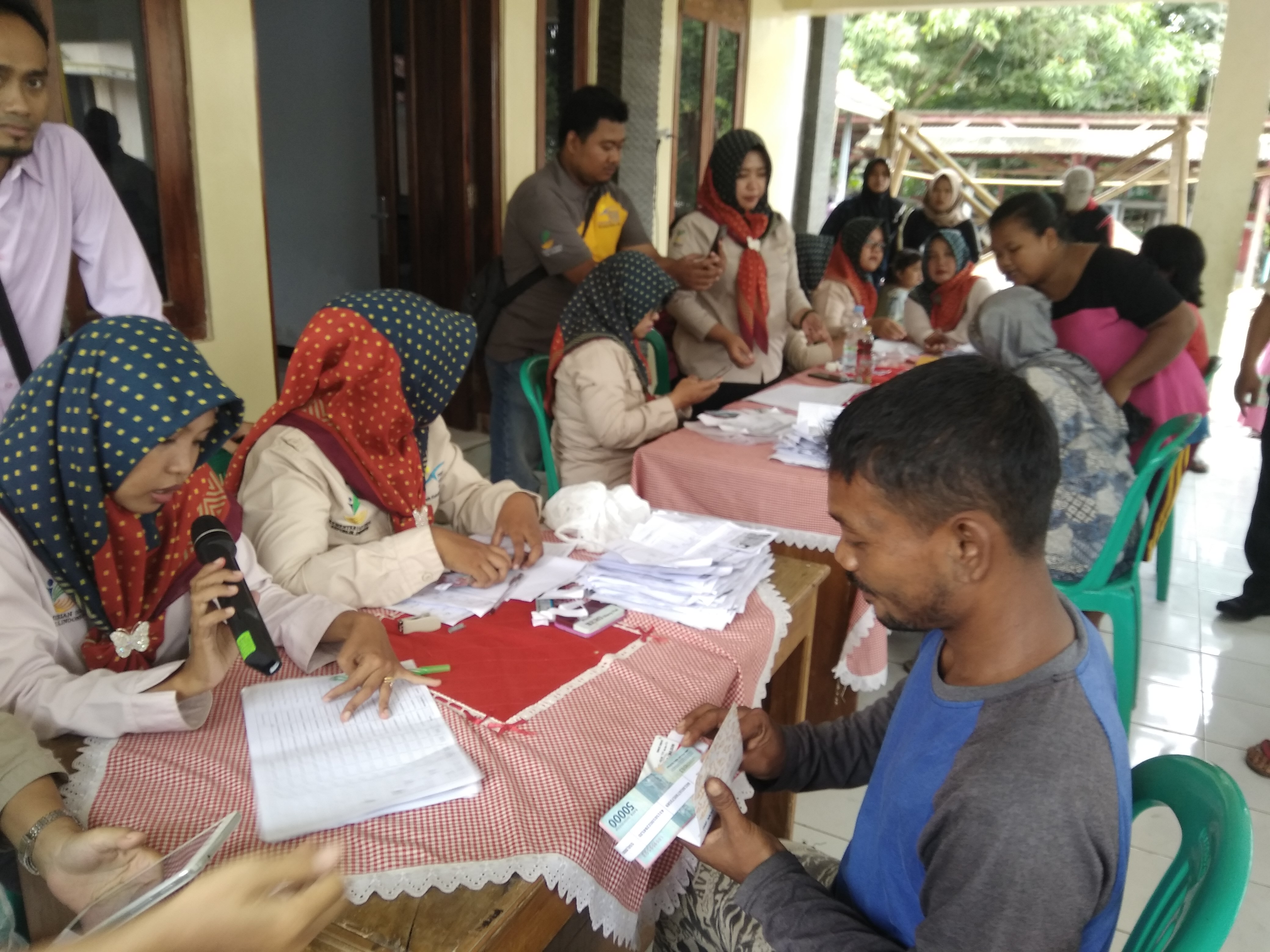 Komisi IV DPRD Pantau Data Warga Miskin