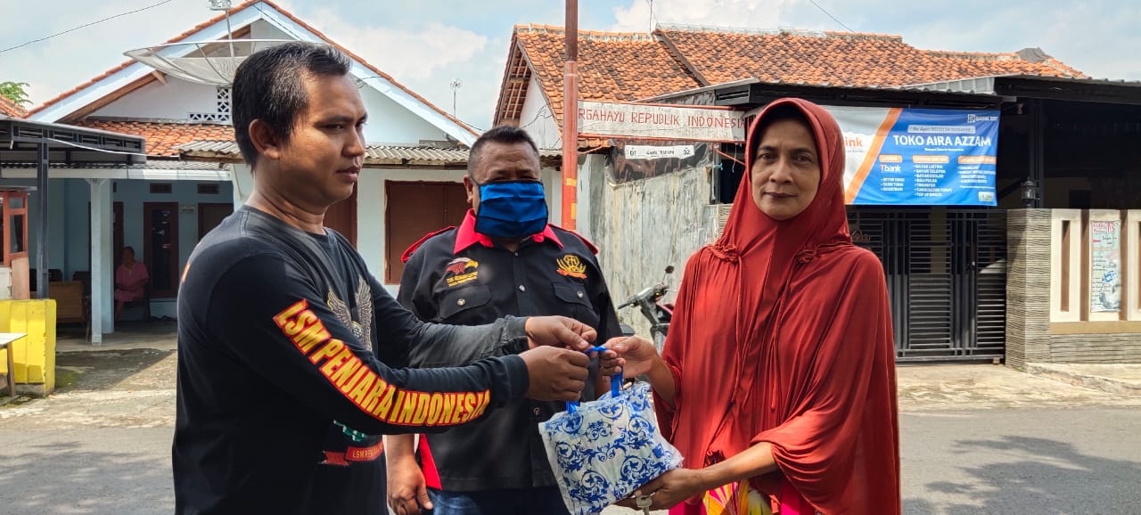 LSM Penjara Indonesia Berikan Paket Sehat