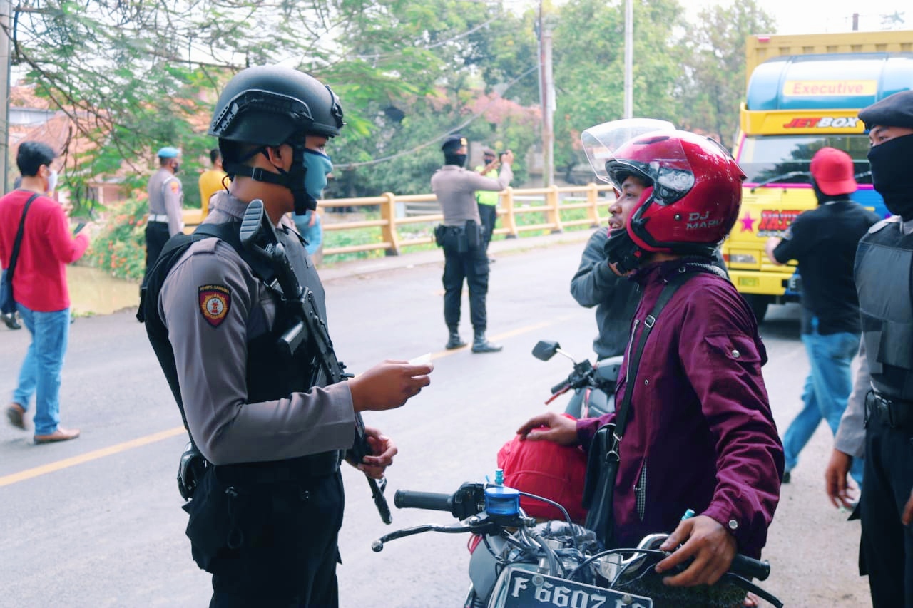 Pelanggar PSBB Diminta Putar Balik, Pasukan Bersenjata Ikut Jaga Perbatasan