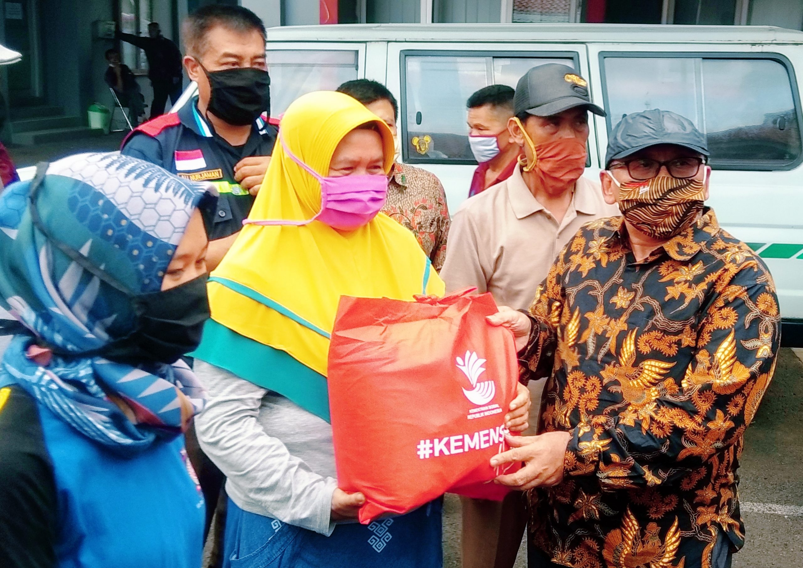 Dirjen Pemberdayaan Sosial Kemensos Distribusikan Bantuan