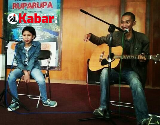 Diskustik, Diskusi sambil Akustik