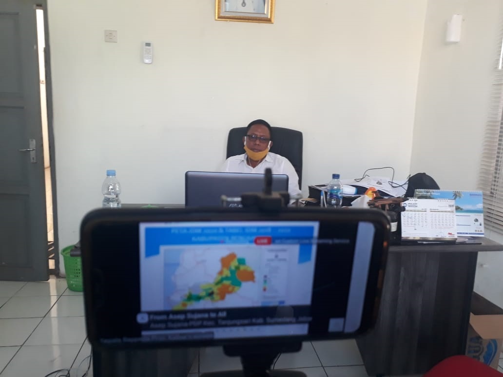 Kades Sumber Kulon Narasumber Webinar Kemendes