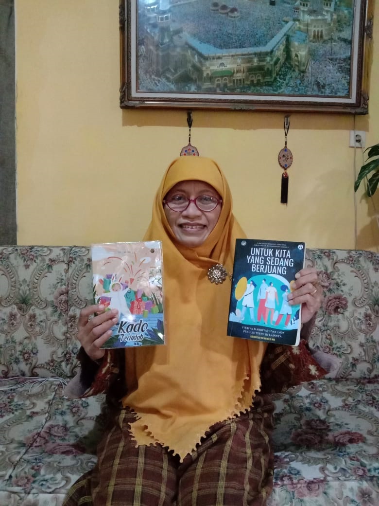 Guru SMPN 3 Jatiwangi Terbitkan Karya Tulis