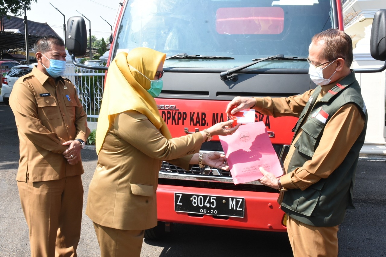 Dinas Rumkintan Dapat Mobil Penyiraman