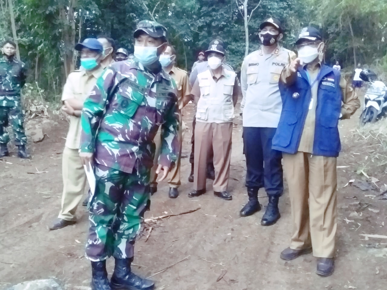 Bupati Apresiasi Budidaya Serai Wangi