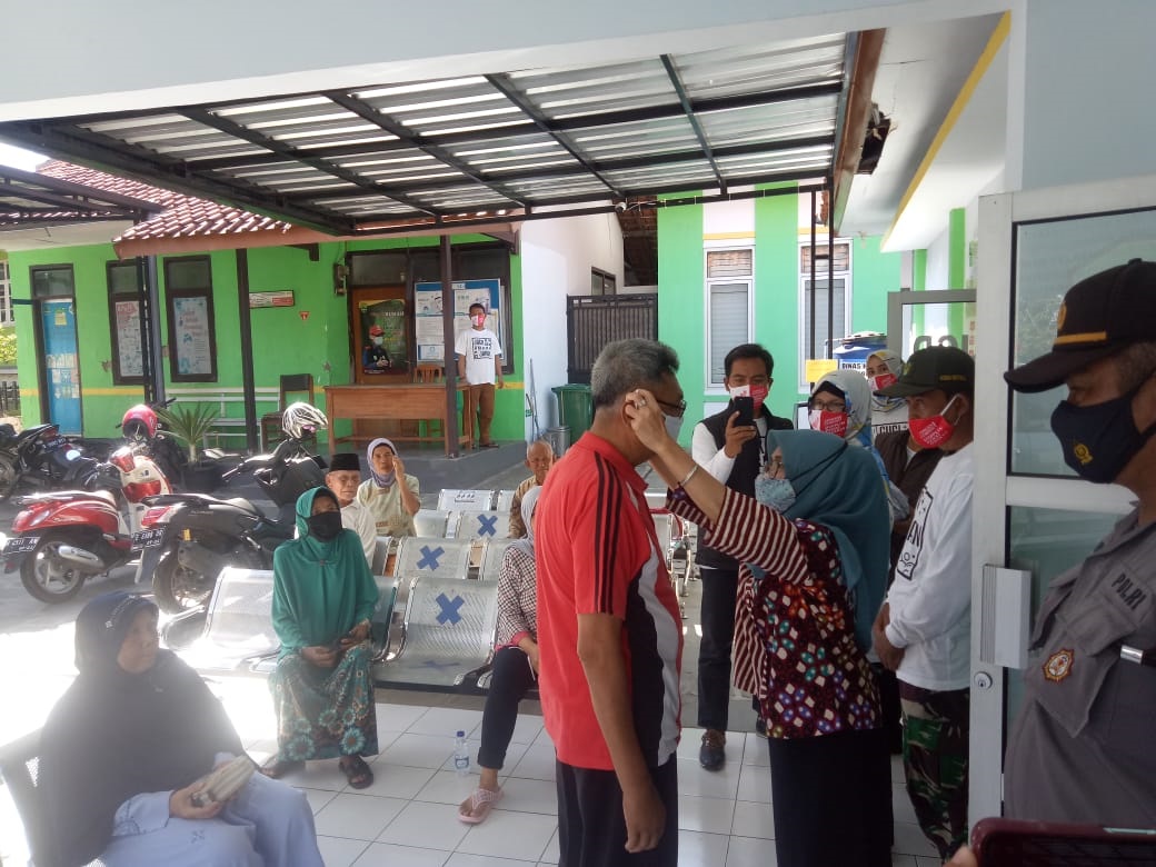 Peringati HKN, Bagikan Ribuan Masker