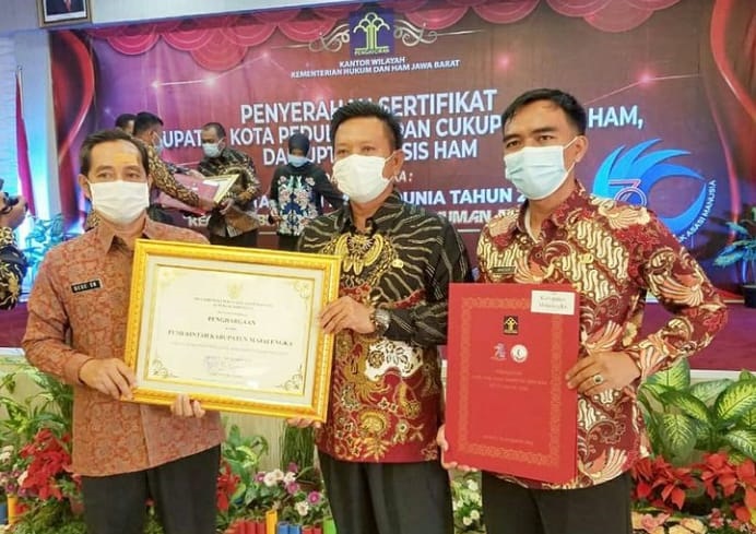 Diganjar Penghargaan Kabupaten Peduli HAM