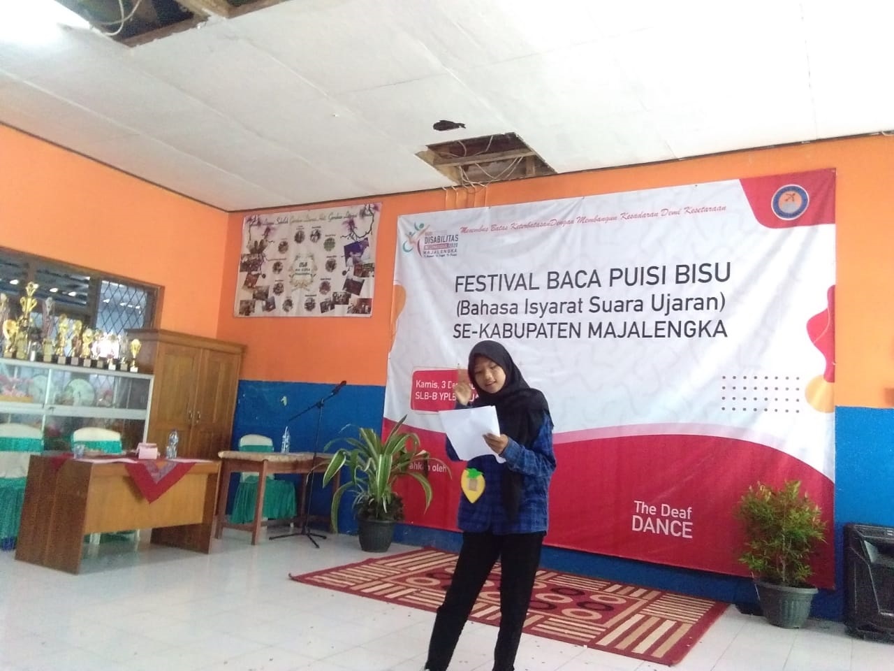 Lomba Baca Puisi yang Digelar di SLB-B YPLB  Majalengka