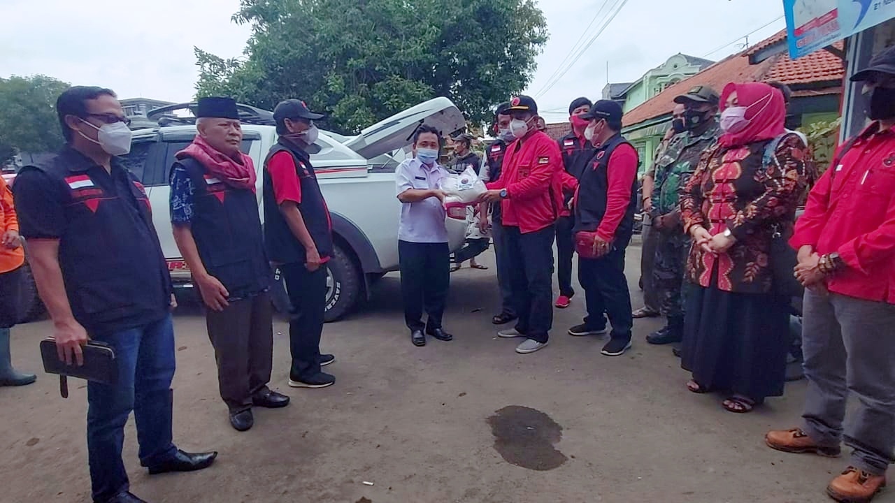 PDIP Sigap Bantu Korban Banjir