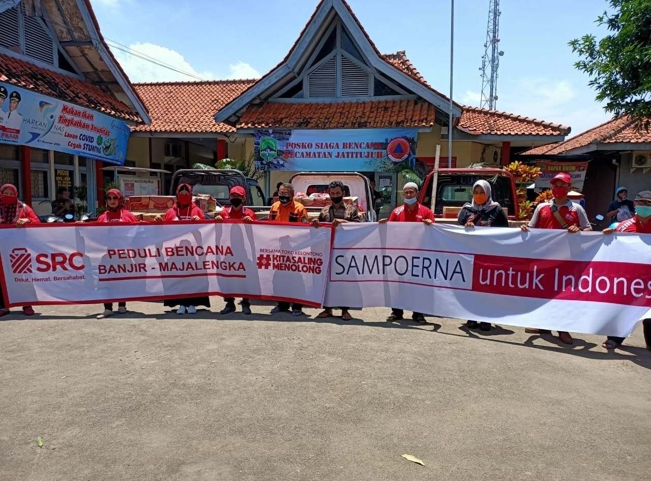 Paguyuban SRC Ciayumajakuning Bantu Korban Banjir