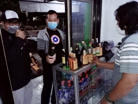 Lagi, Polisi Sita Ratusan Botol Miras