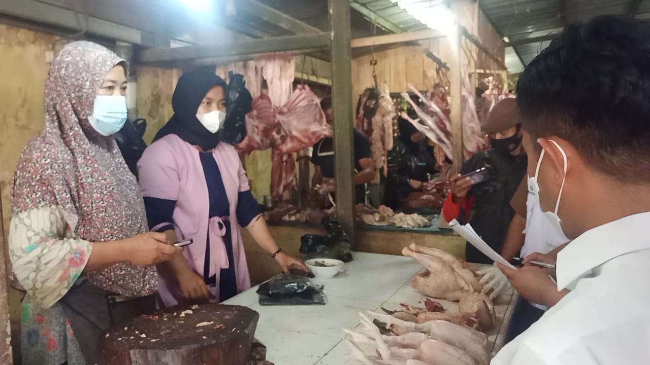 Harga Daging Ayam Tembus Rp50 Ribu/Kg