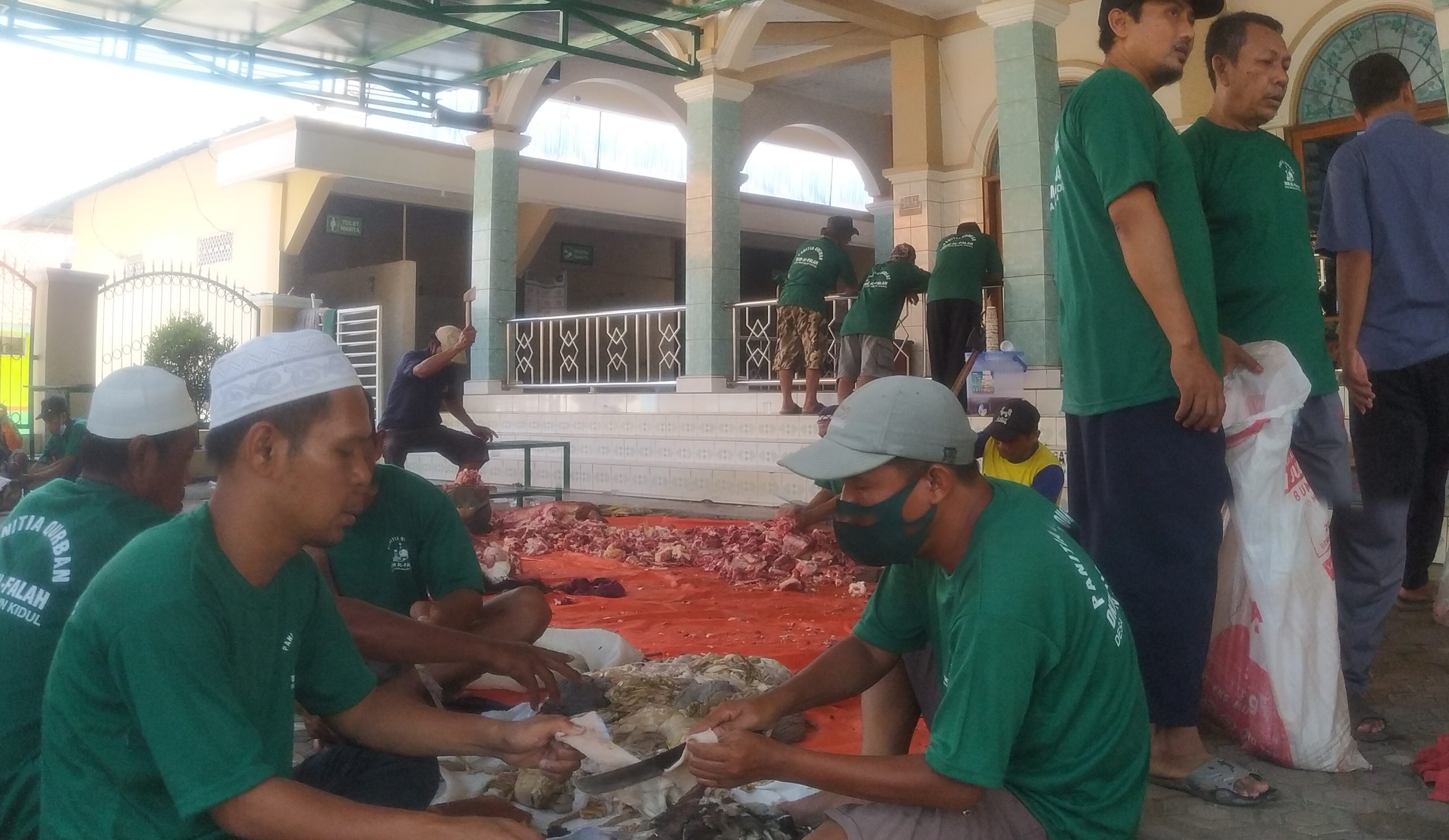 PPKM, Warga Berkurban Tambah Banyak