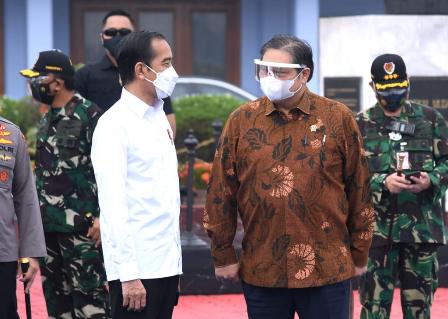 Presiden Jokowi: Minta Agar Momentum Penurunan Kasus COVID-19 Terus Dijaga
