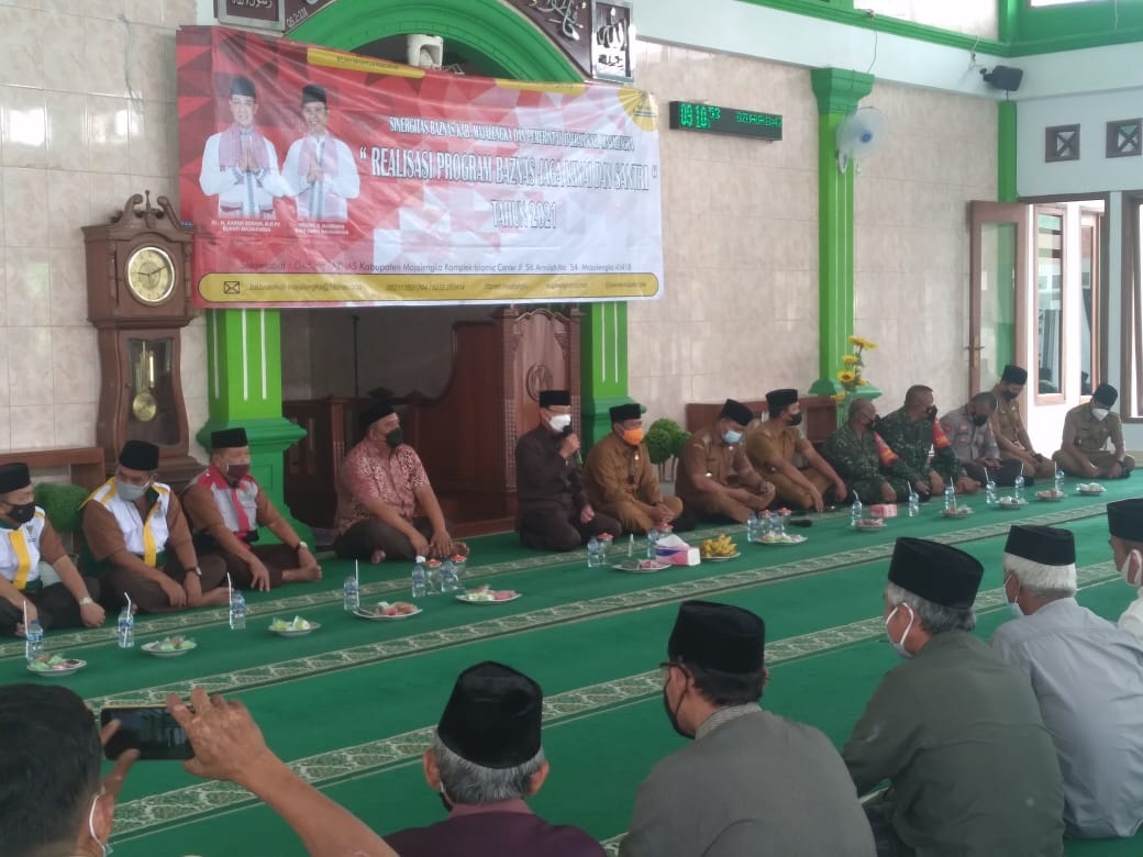 Bupati Keliling, Jaga Kiai dan Santri