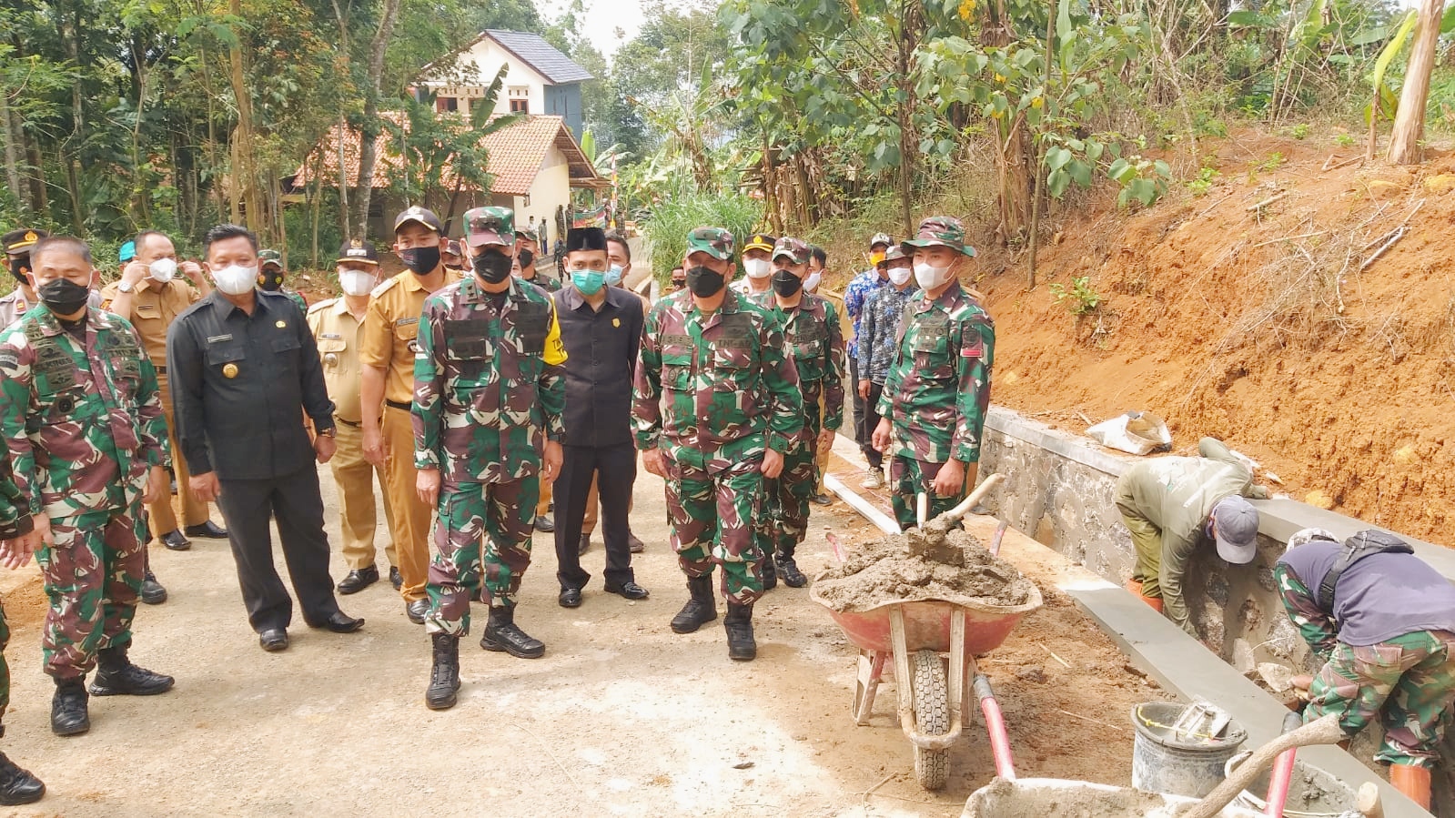 Tinjau Pelaksanaan TMMD, Aster Panglima TNI: Semoga Bermanfaat Untuk Desa