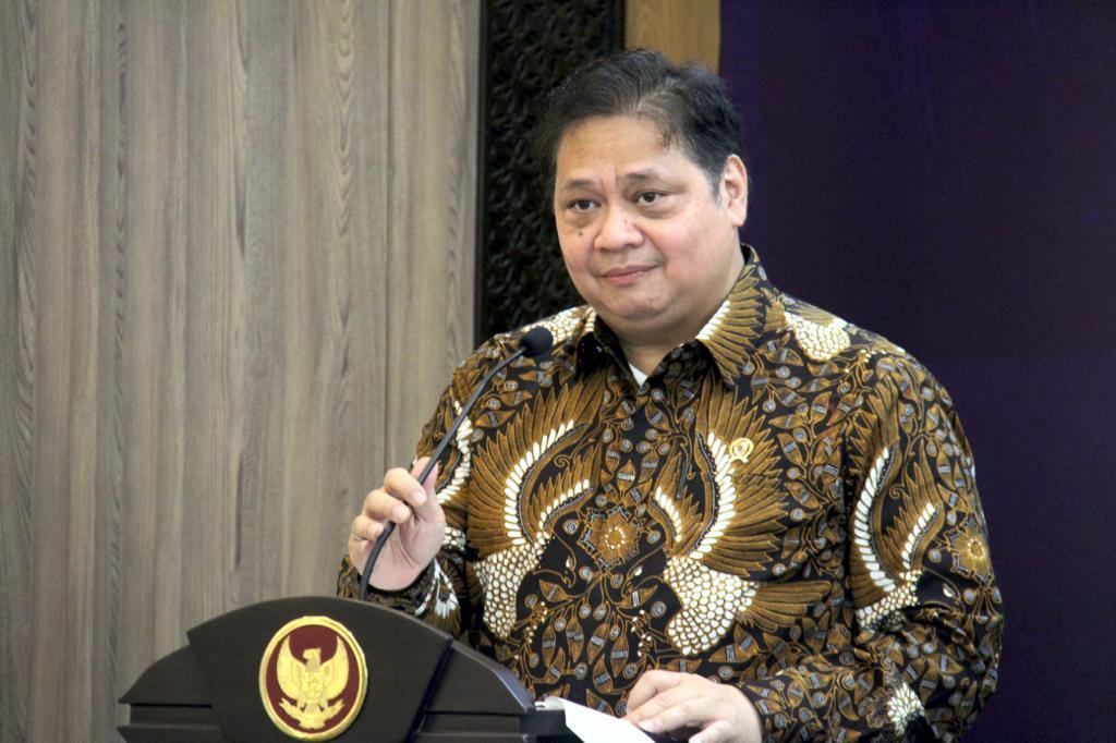 Kemenko Perekonomian Menerima DIPA 2022 di Istana Merdeka