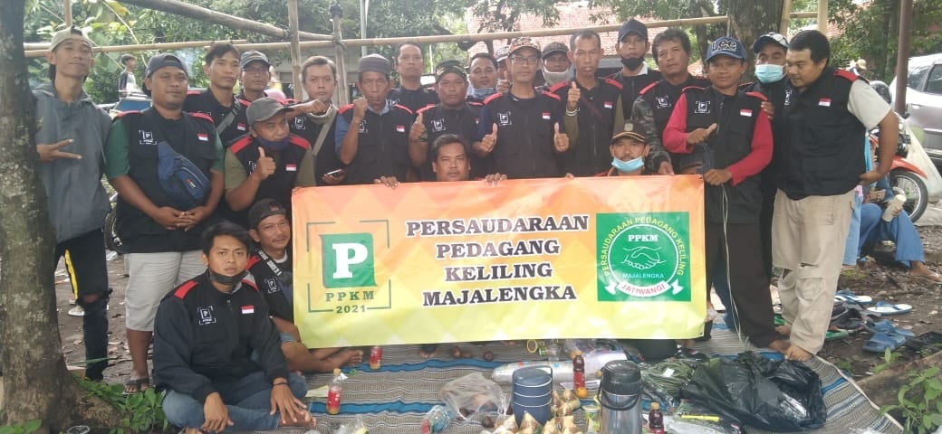 Pedagang Keliling Majalengka Bentuk PPKM