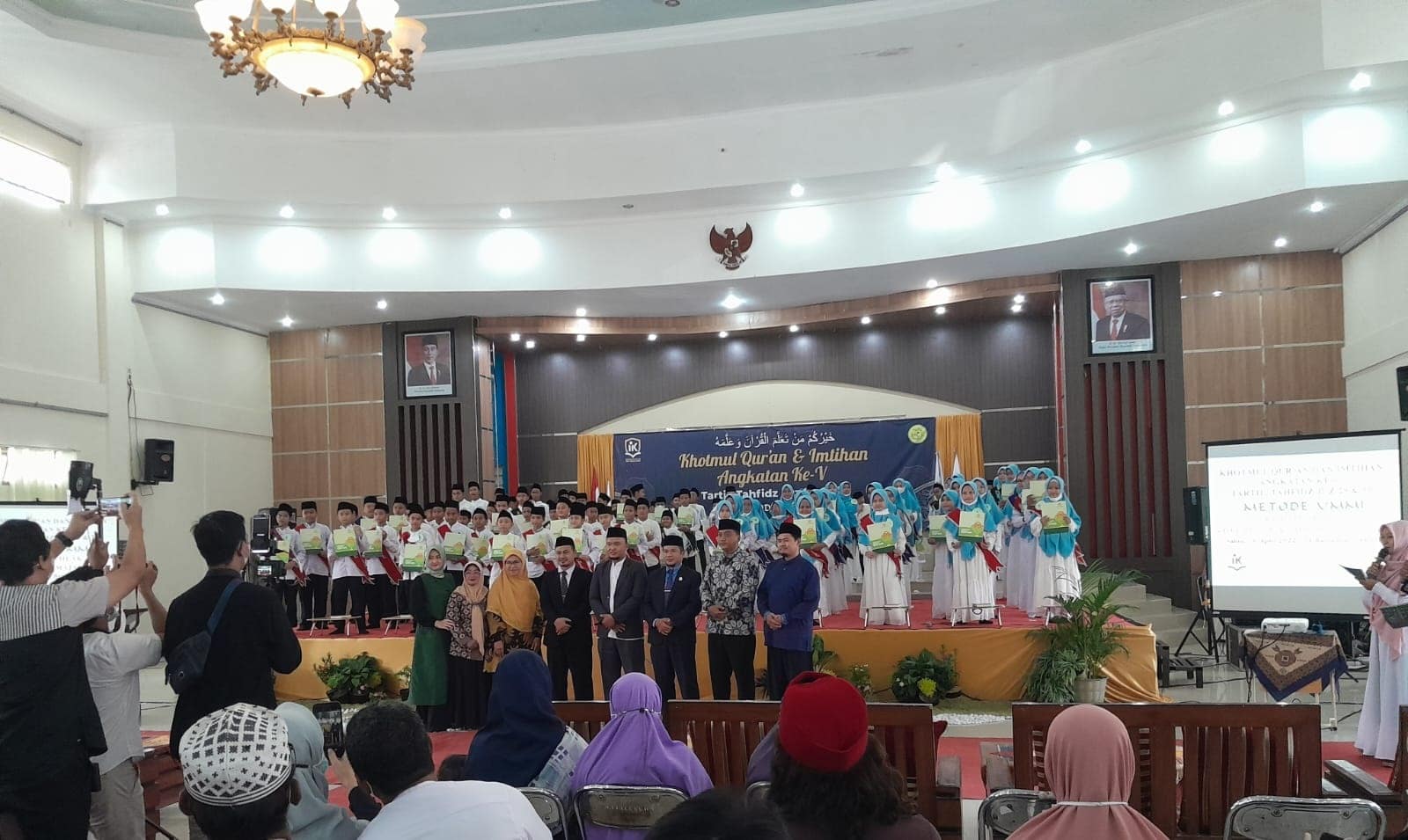 Sekolah Akhlak SDIT Insan Kamil Gelar Khotmil Quran dan Imtihan